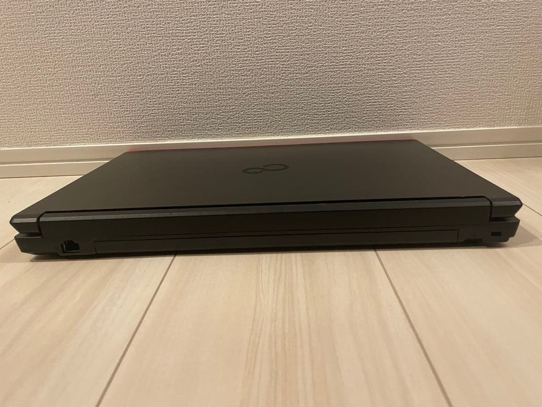 富士通 A5512/J i5-1245U 8GB 256GB Office