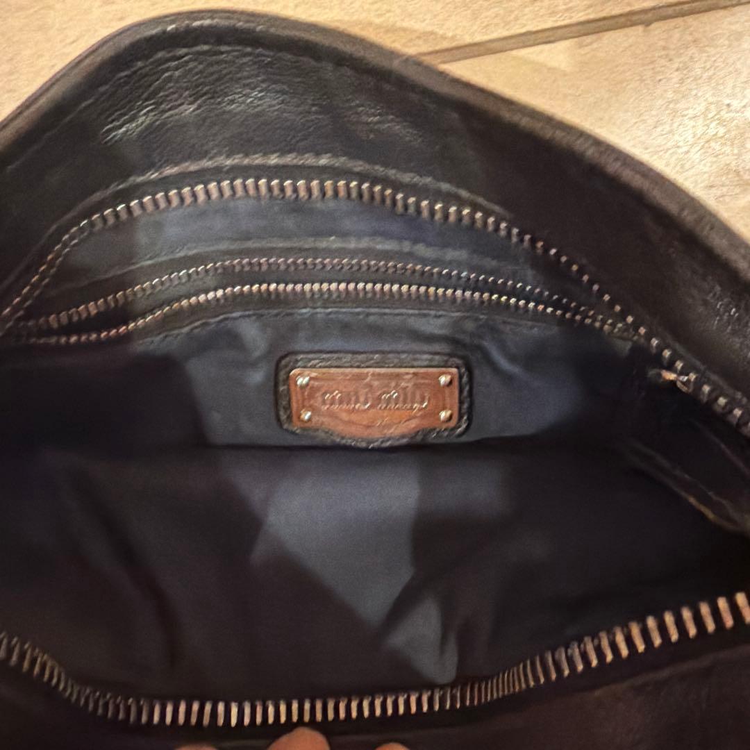 miu miu ブラック ショルダーバッグ