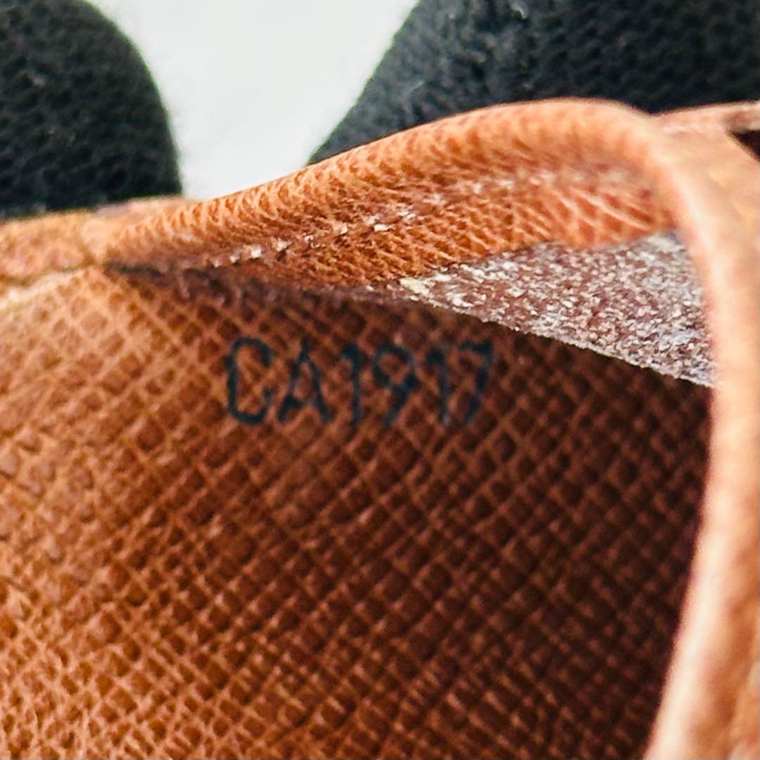 Louis Vuitton モノグラム ポルトフォイユ・マルコ　二つ折り財布