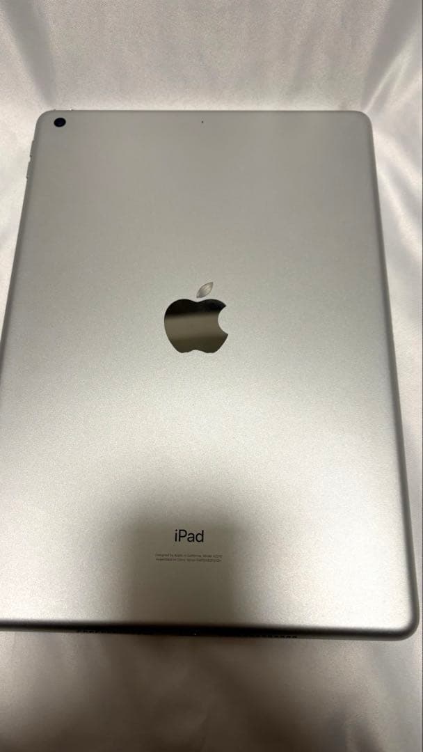 iPad 第8世代 Wi-Fiモデル 128GB シルバー