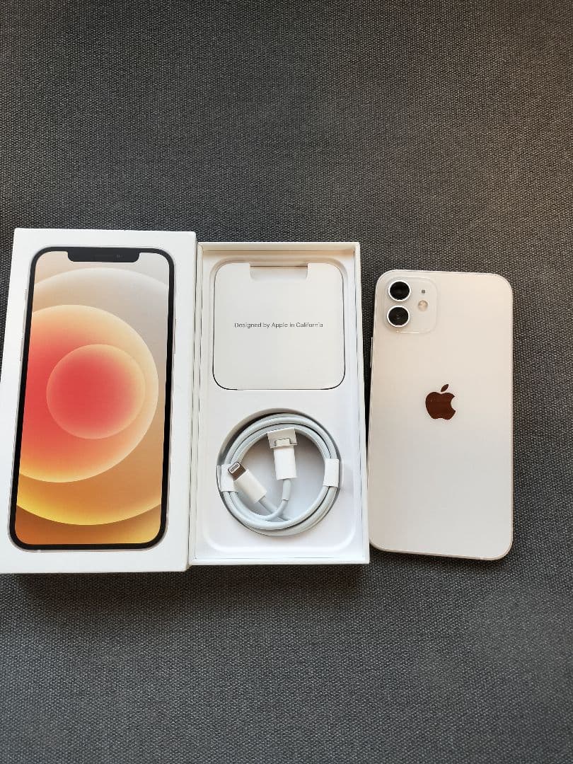 Apple iPhone 12 ホワイト 本体　12GB