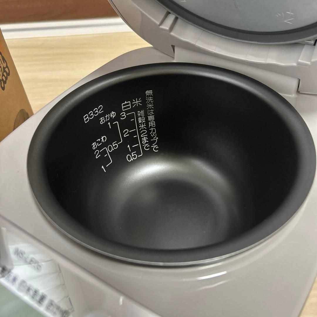 ZOJIRUSHI マイコン炊飯ジャー　極め炊き　3合