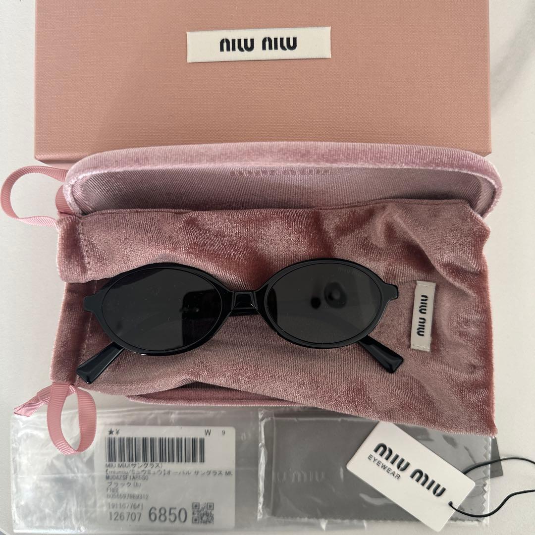 値下げ miumiu/ミュウミュウ オーバル サングラス