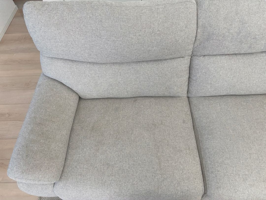 【大幅値下げ、明日まで】3人掛け布張りソファ ニトリ　MK02 KD MO モカ