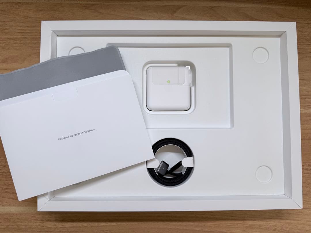 【ほぼ未使用】14インチ MacBook Pro (M4, 16GB, 1TB)