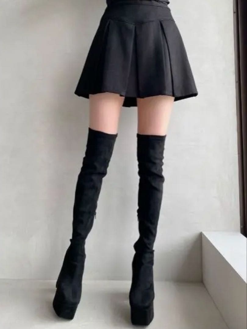 RESEXXYブラック スエード ニーハイブーツ