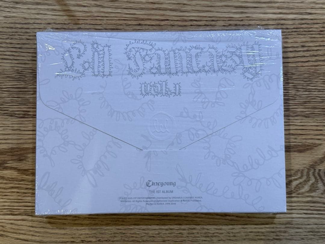 TWICE チェヨン ソロアルバム US盤 直筆サイン付き