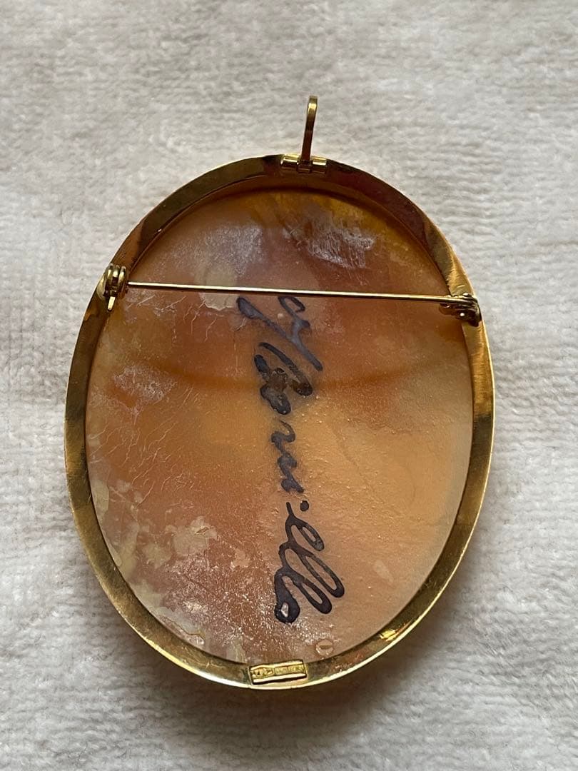 天然シェルカメオ　ブローチ　ペンダントトップ