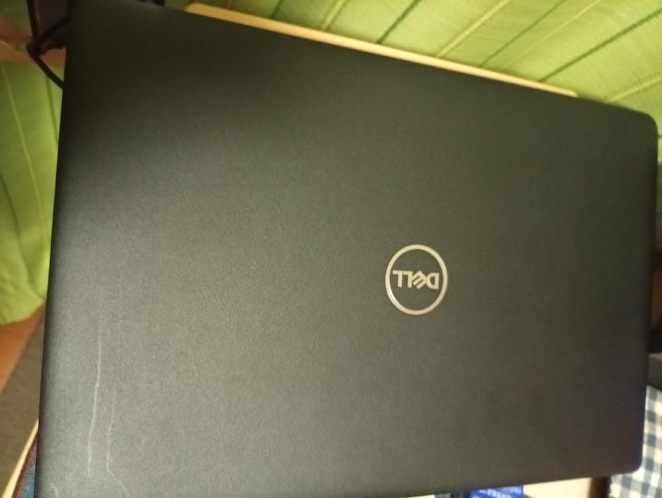 16GBメモリ＆爆速SSD！DELL Latitude 3500