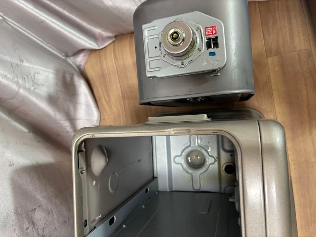 菅051 整備済　コロナファンヒーター　〜17畳