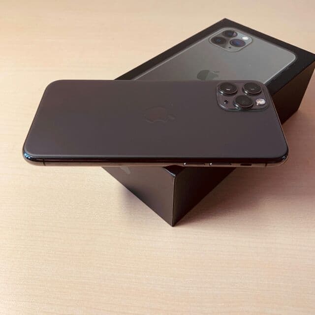 SIMフリー iPhone11 pro 256GB スペースグレイ 99996