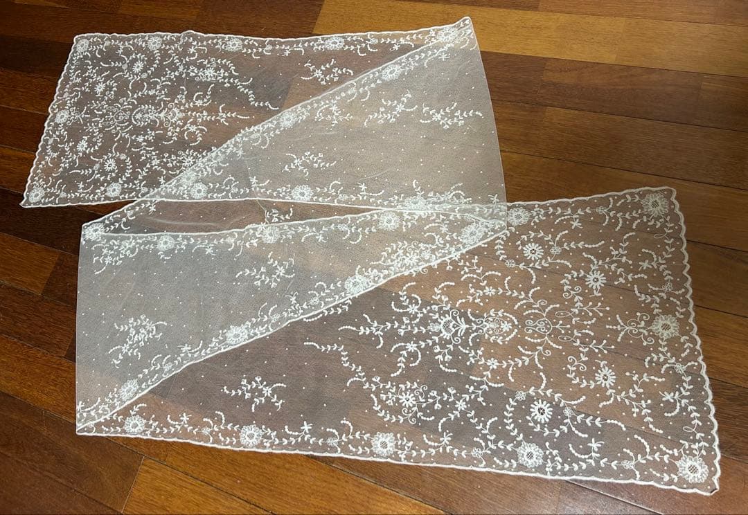 アンティークレース