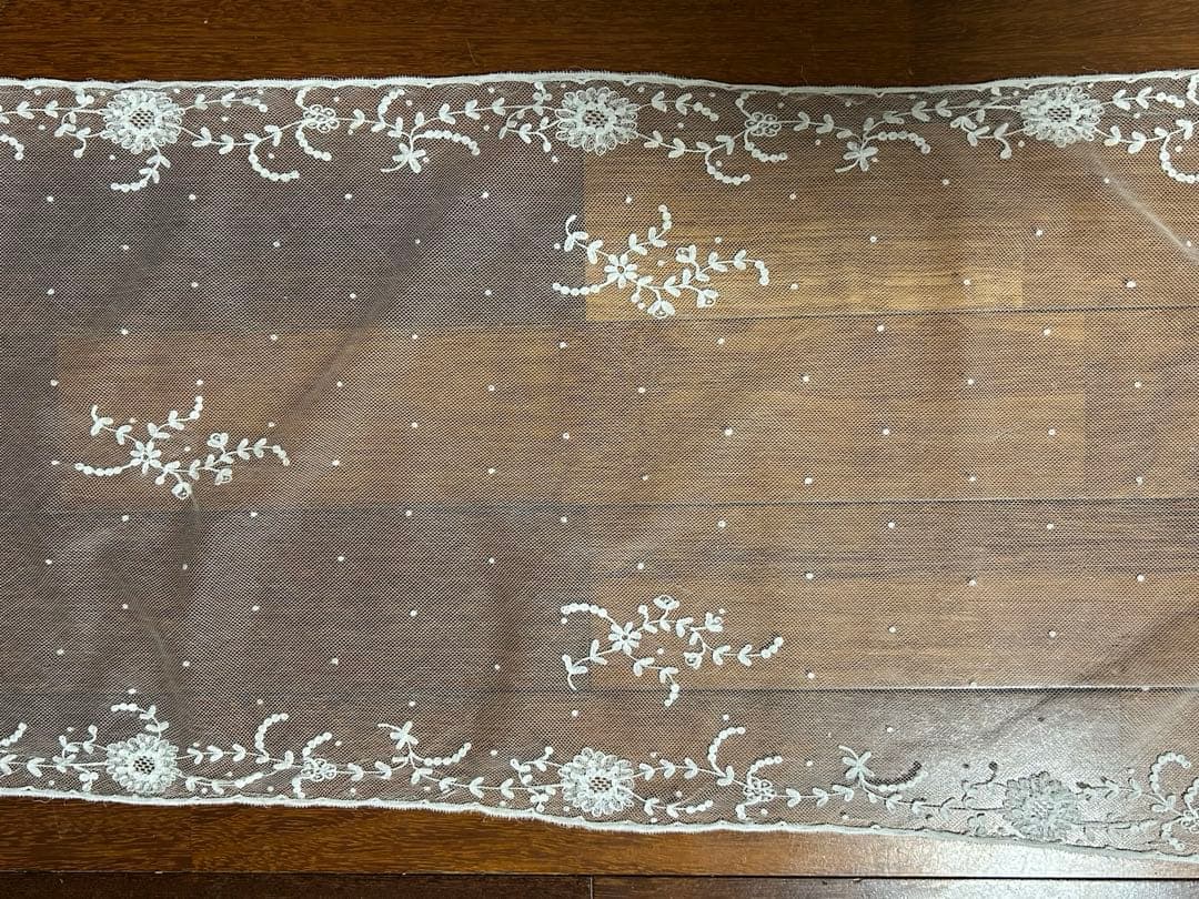 アンティークレース