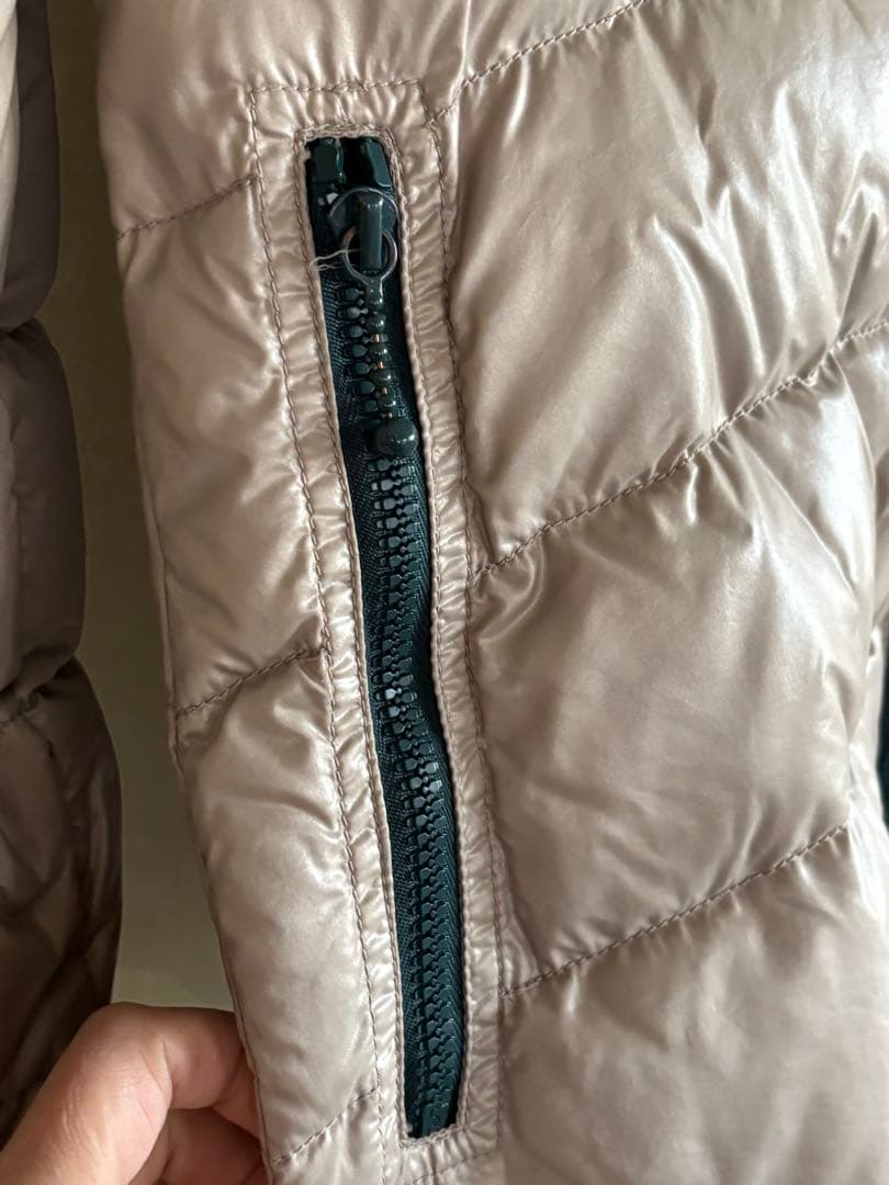 DUVETICA ダウンコート サイズ40 ベージュ