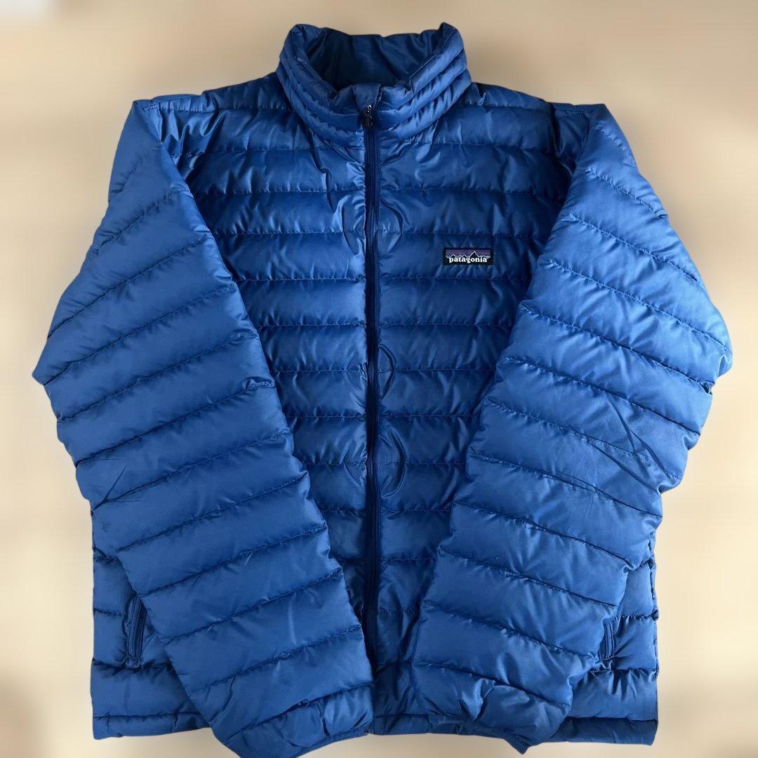 メンズ　patagonia ダウンジャケット 青　Mお洒落