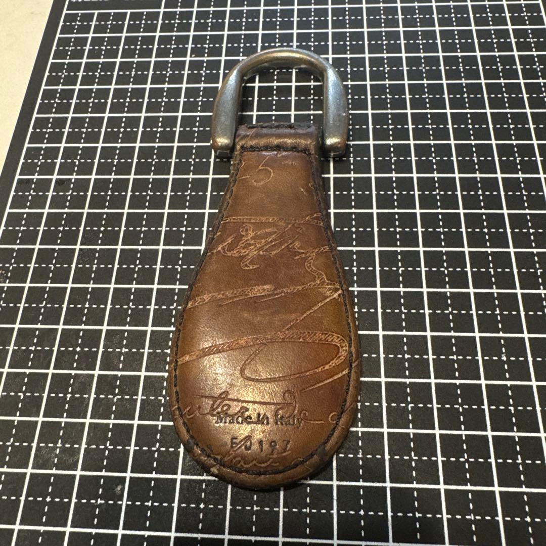 ベルルッティレザー製キーホルダー