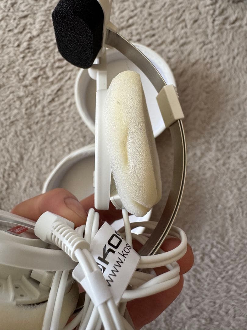 ヘッドホン Supreme KOSS Porta Pro Optic White