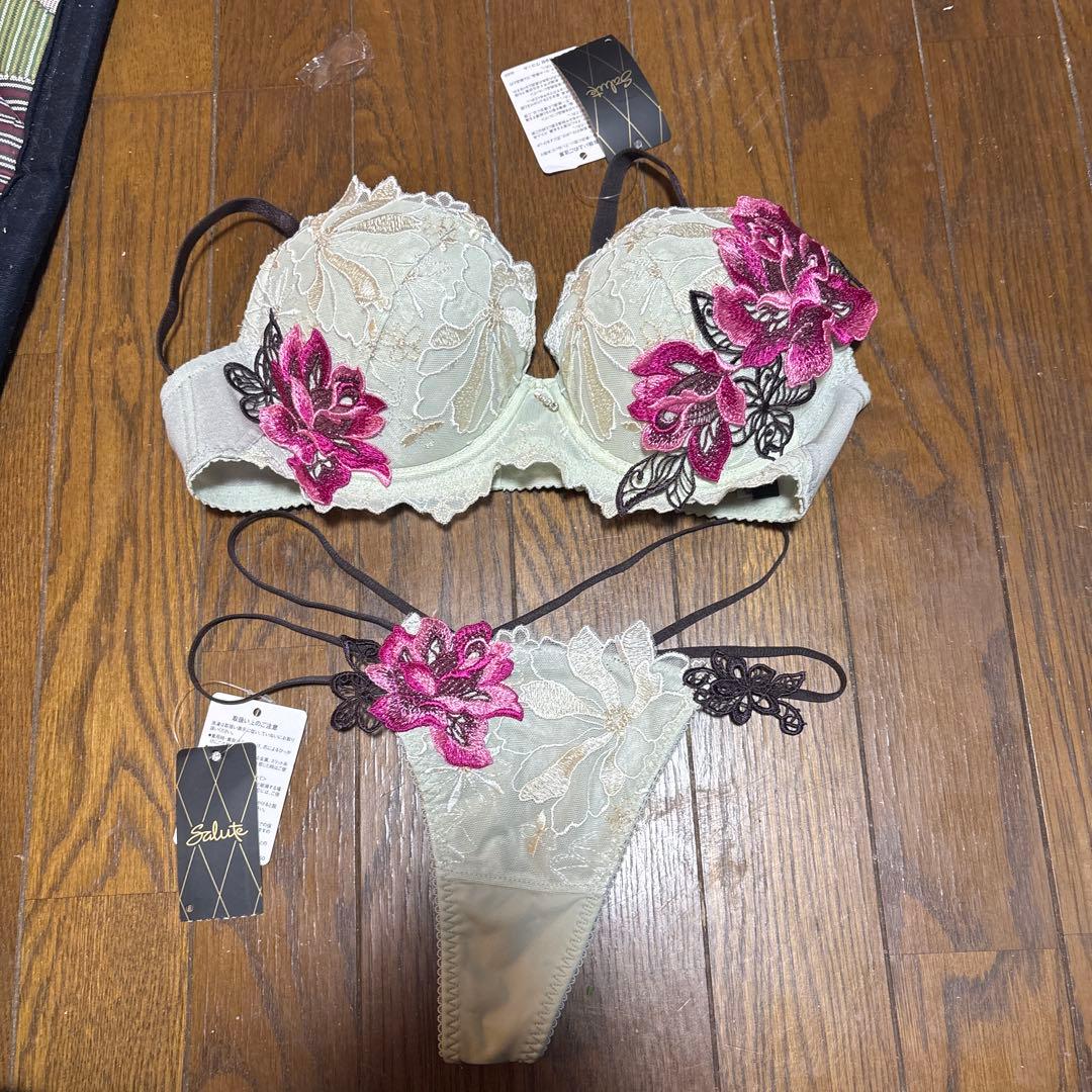 サルートプラダを着た悪魔ブラＥ75.ソングM キャミソールLサイズ