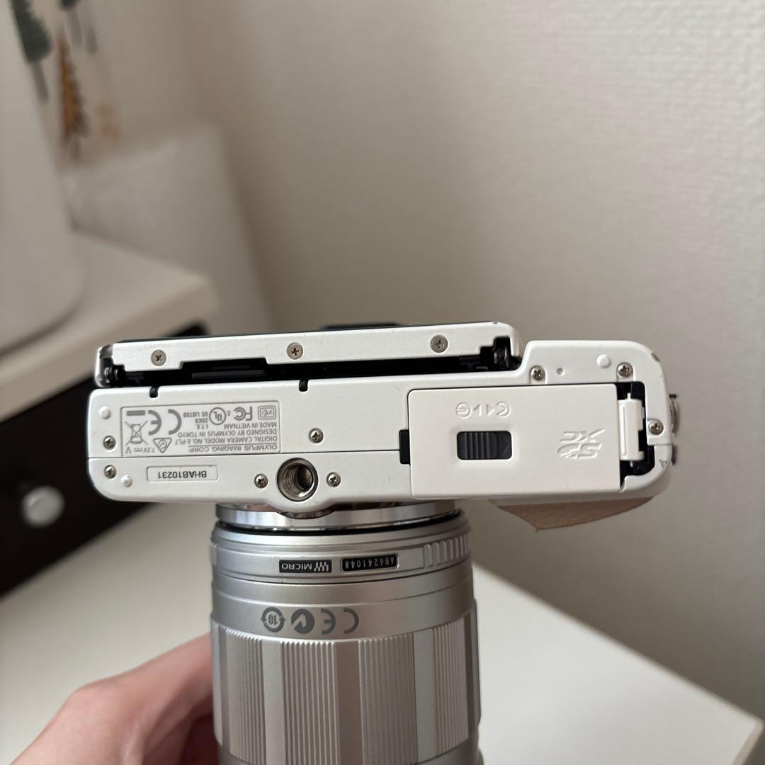 OLYMPUS PEN E-PL7ミラーレス一眼　望遠レンズ付き