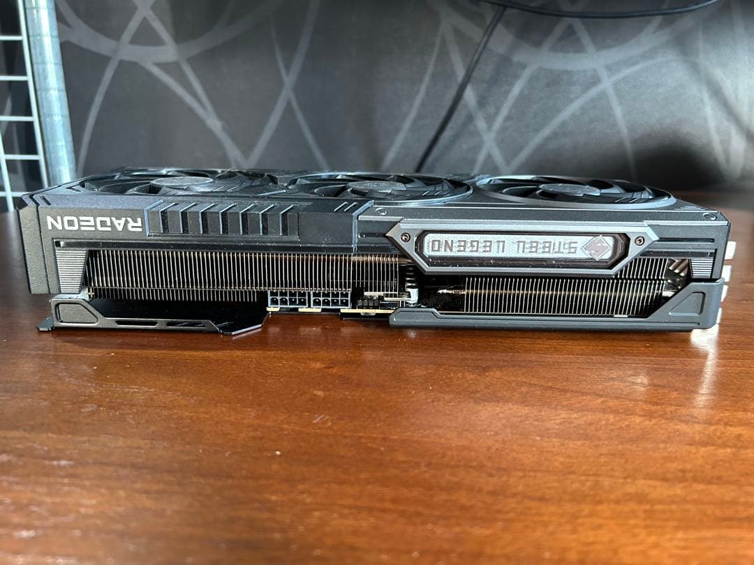 グラフィックボード・グラボ・ビデオカード ASRock RX9070XT STEEL LEGEND 16GB