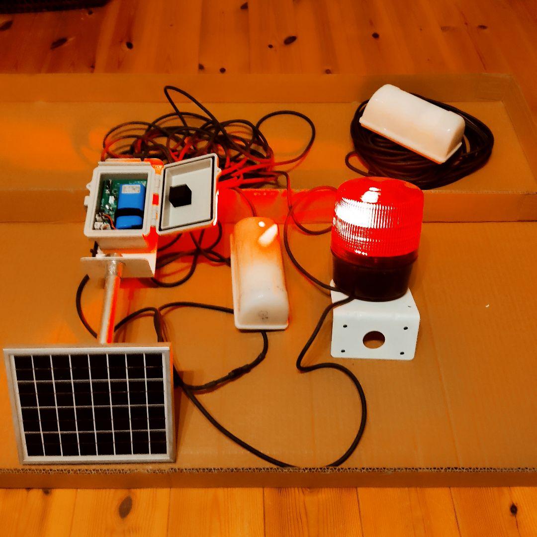 日惠製作所 簡易車両入出庫警告灯 ソーラー式 ニコトーチ