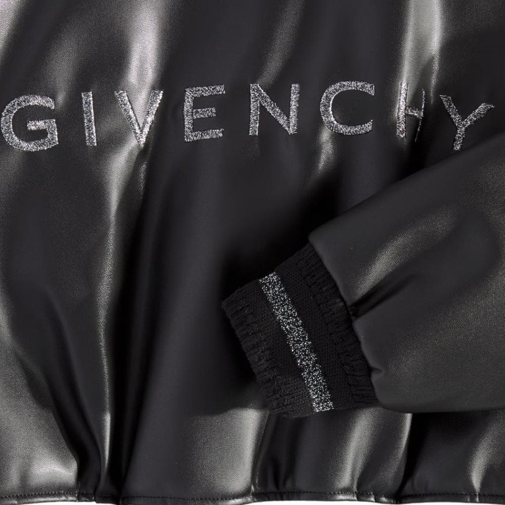新品！GIVENCHYジバンシーロゴ刺しゅうフェイクレザージャケットS~M相当