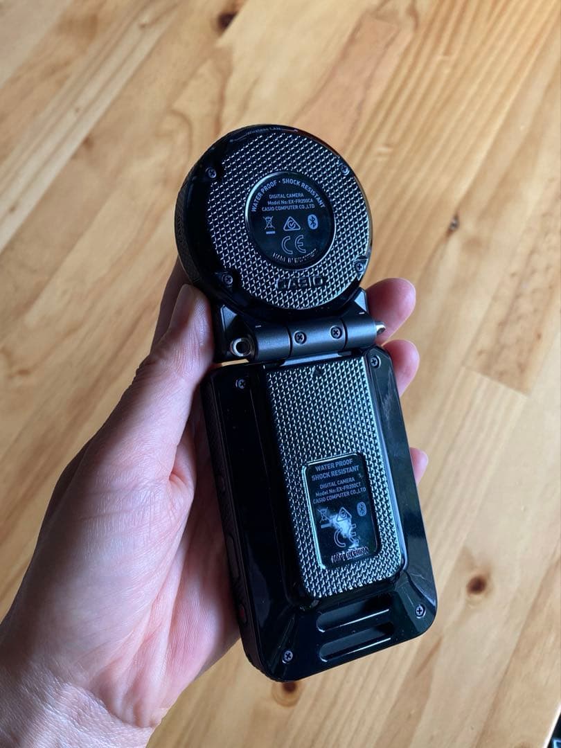 CASIO EXILIM EX-FR200 360度カメラ　専用自撮り棒付き