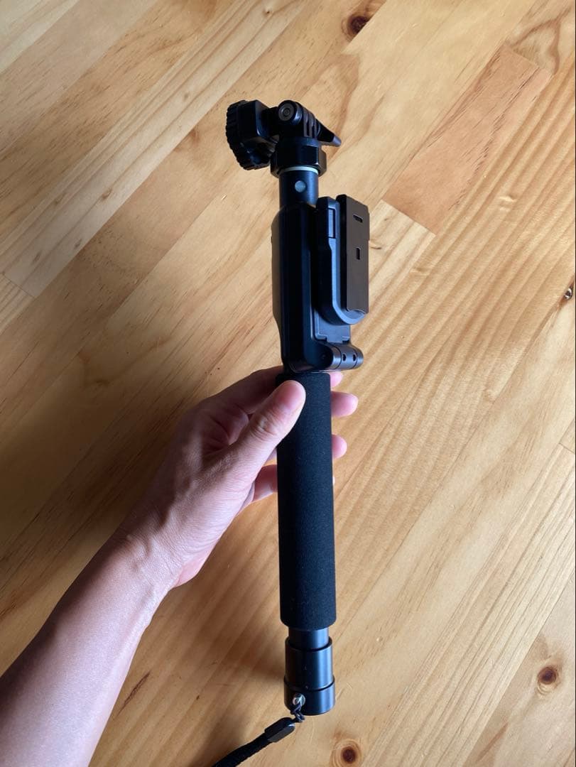 CASIO EXILIM EX-FR200 360度カメラ　専用自撮り棒付き