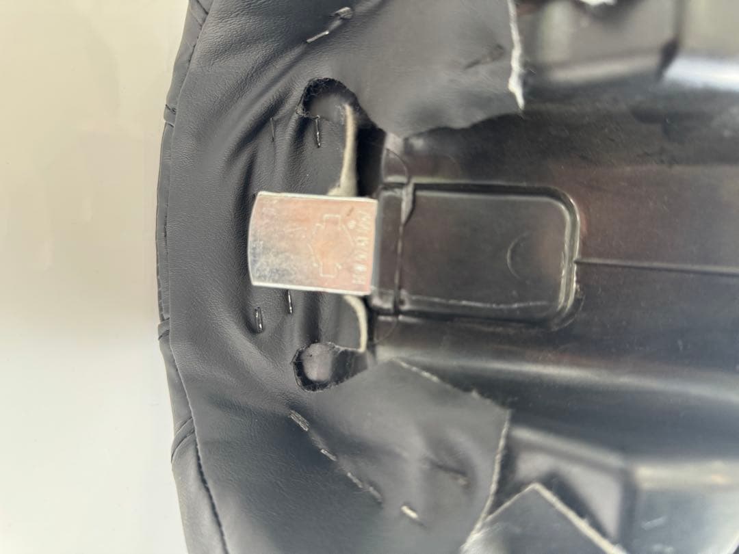 ハーレー　シート　純正　ダイナ　ローライダー FXDL