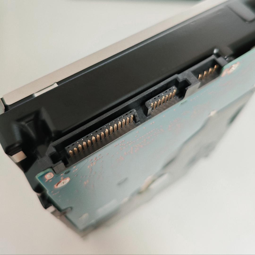 東芝 3.5インチ内蔵HDD 16TB 2台セット 一部欠け有り