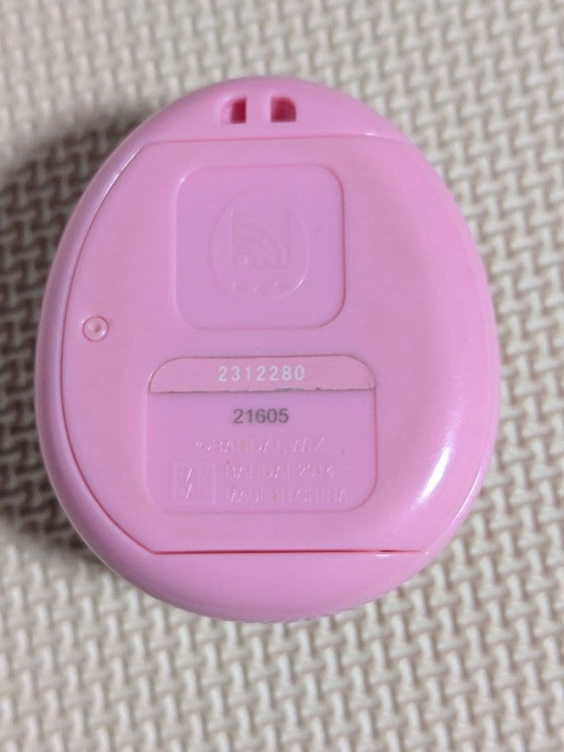 たまごっち4u+ ベビーピンク