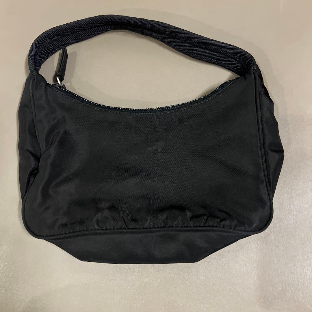 PRADA ナイロンアクセサリーポーチ　ホーボーバッグ　ミニバッグ