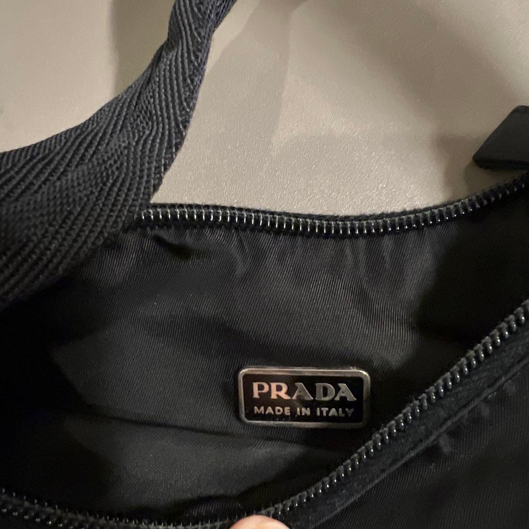 PRADA ナイロンアクセサリーポーチ　ホーボーバッグ　ミニバッグ