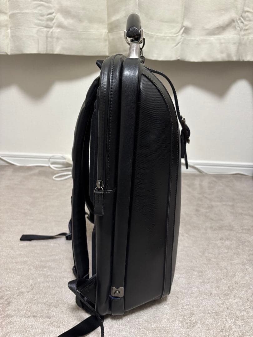 ブラックビジネスバックパック