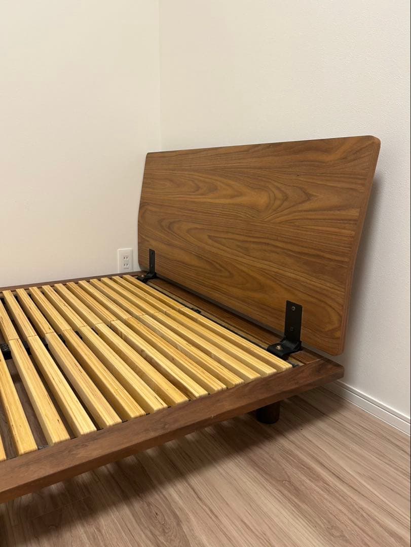 セミダブルベッドフレーム　無印良品