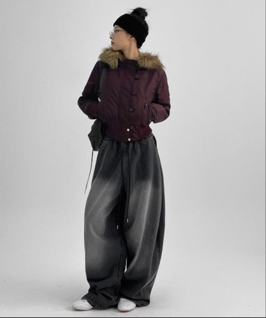 バーガンディ ファー付きダウンジャケット