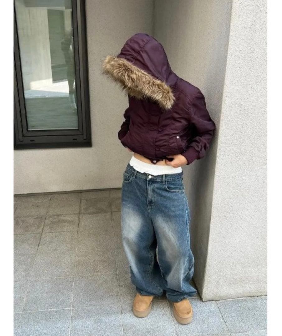 バーガンディ ファー付きダウンジャケット