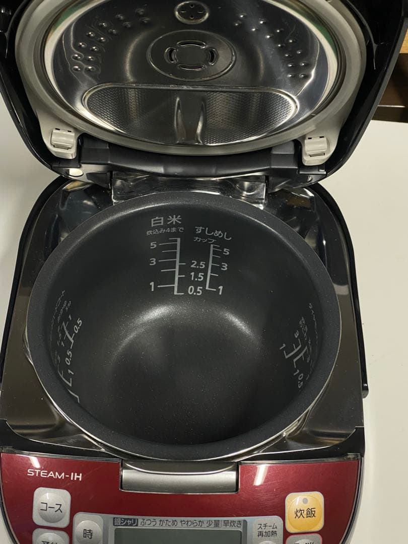 Panasonic スチームIH 炊飯器 SR-HT105