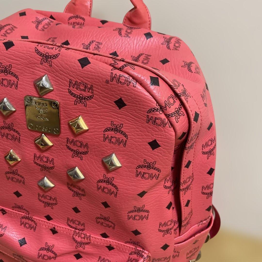 MCM スタッズ付きリュック