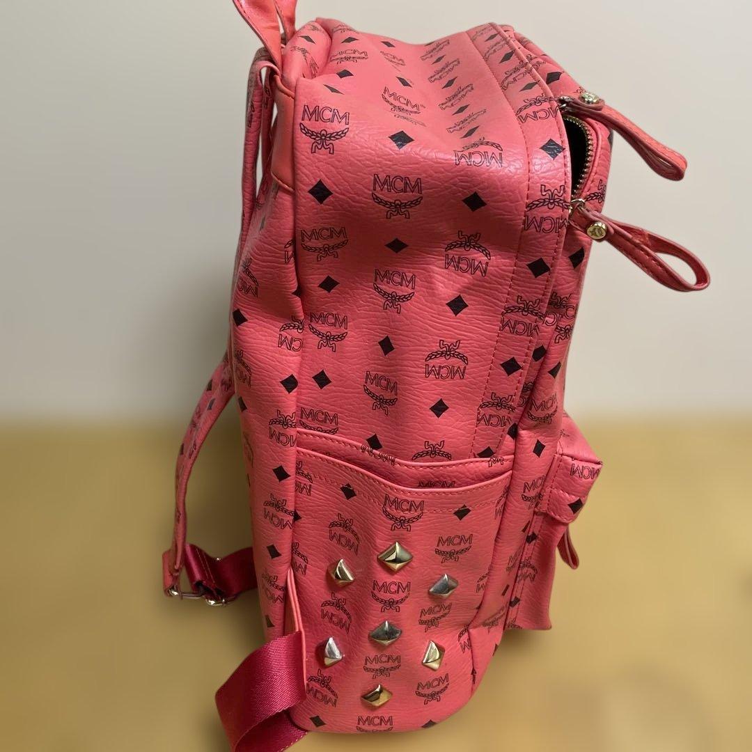 MCM スタッズ付きリュック