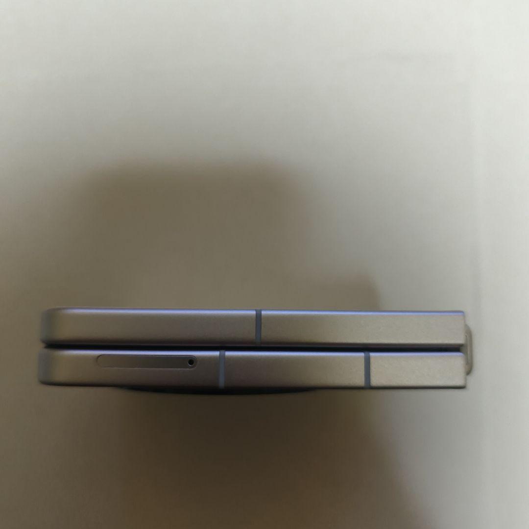 Libero Flip ゴールド 本体 ケース付き