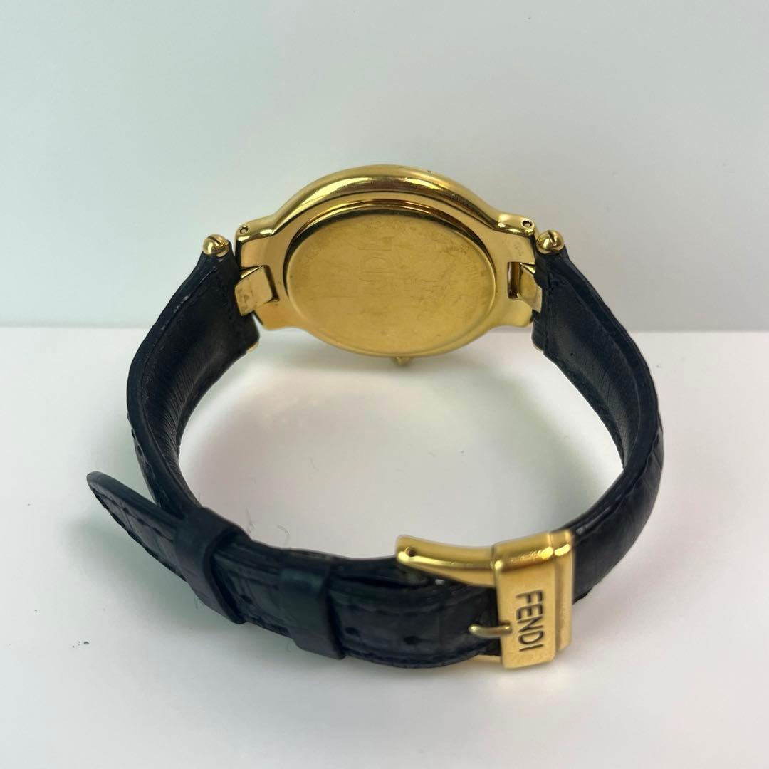 [美品]FENDI 900G オールゴールド レザーベルト 腕時計 希少品Y2K