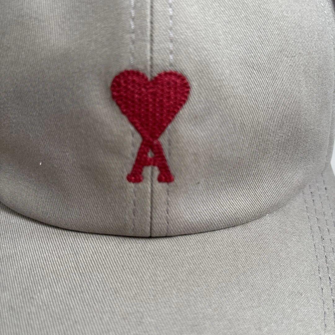 ami parisベージュキャップ ハート刺繍