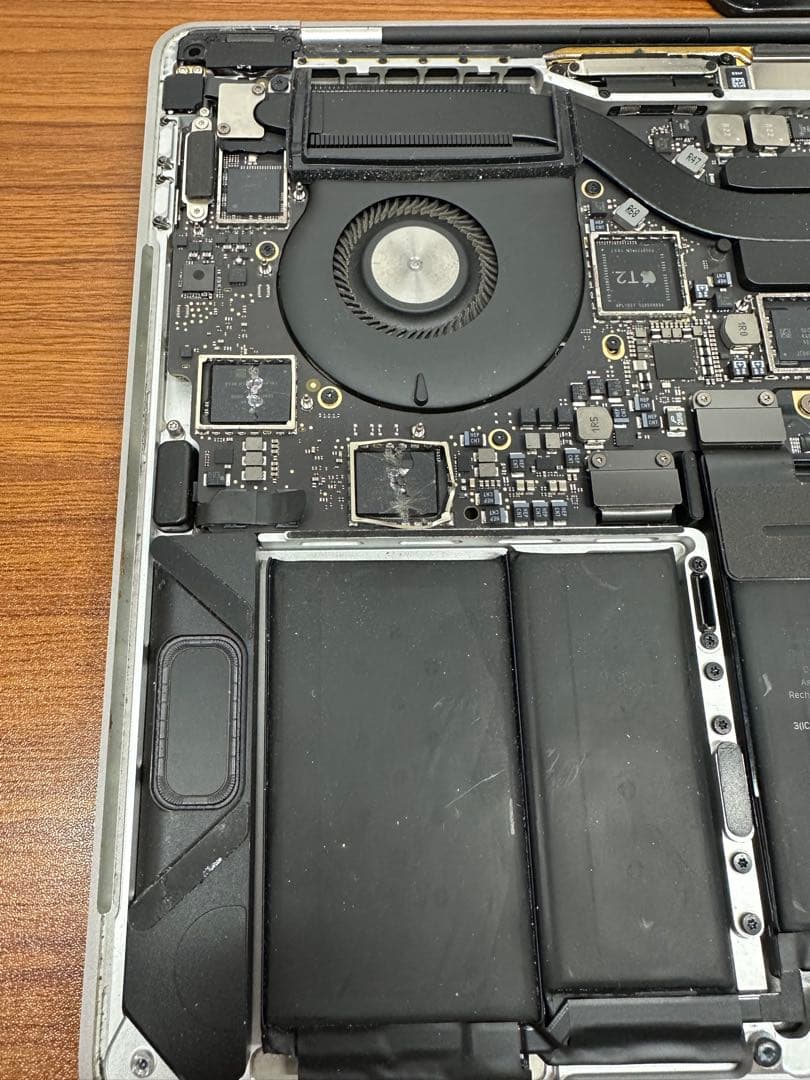 Macbook Pro まとめてジャンク品の出品