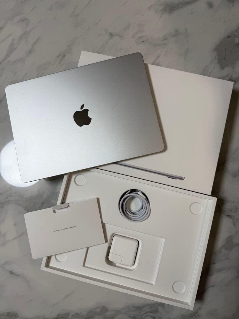 MacBook本体 Apple MacBook Air M2 2022 16GB