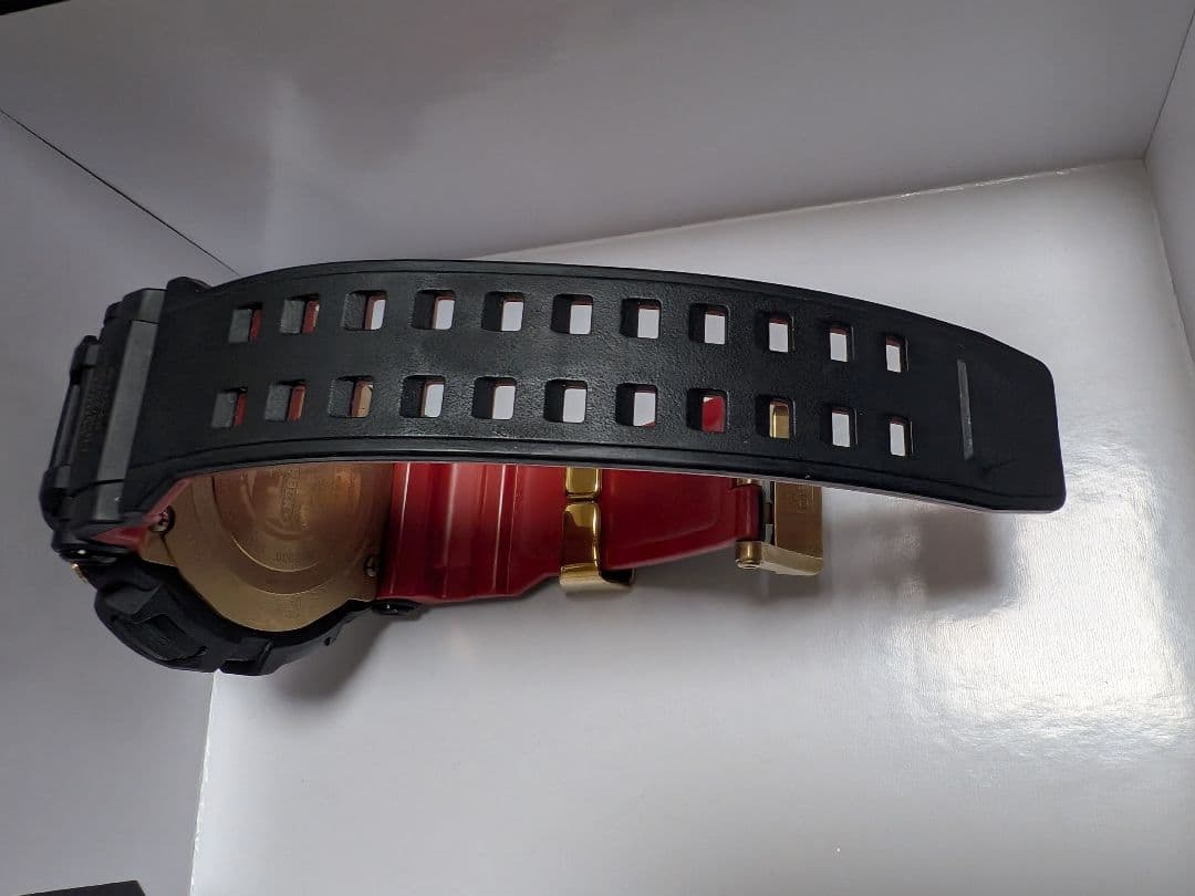 G-SHOCK 35周年記念モデルGPW-2000TFB-1AJR