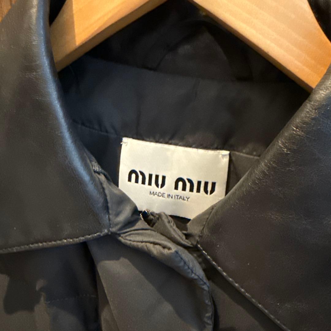 ほぼ未使用miumiu ミュウミュウ ダウンジャケット レディース ブラック