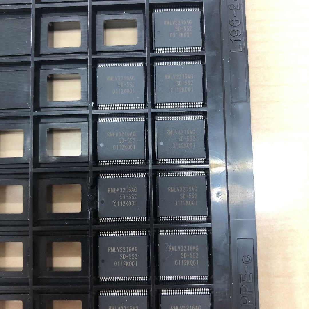 ★お買い得★ルネサス　SRAM 32MB(2MB X 16)　17個