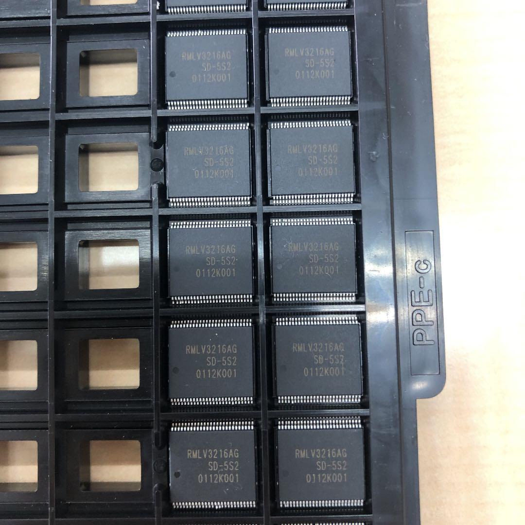 ★お買い得★ルネサス　SRAM 32MB(2MB X 16)　17個