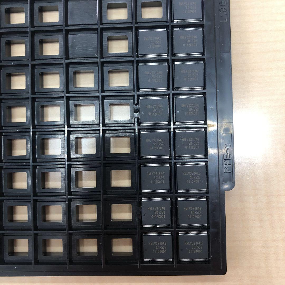 ★お買い得★ルネサス　SRAM 32MB(2MB X 16)　17個